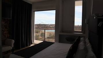 4 slaapkamers, een strijkplank/strijkijzer, wifi, beddengoed