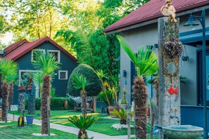 Garden - Antik River House (Sile)