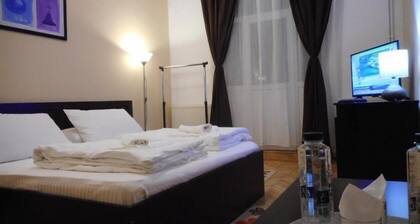 Hotel Holiday Victoria