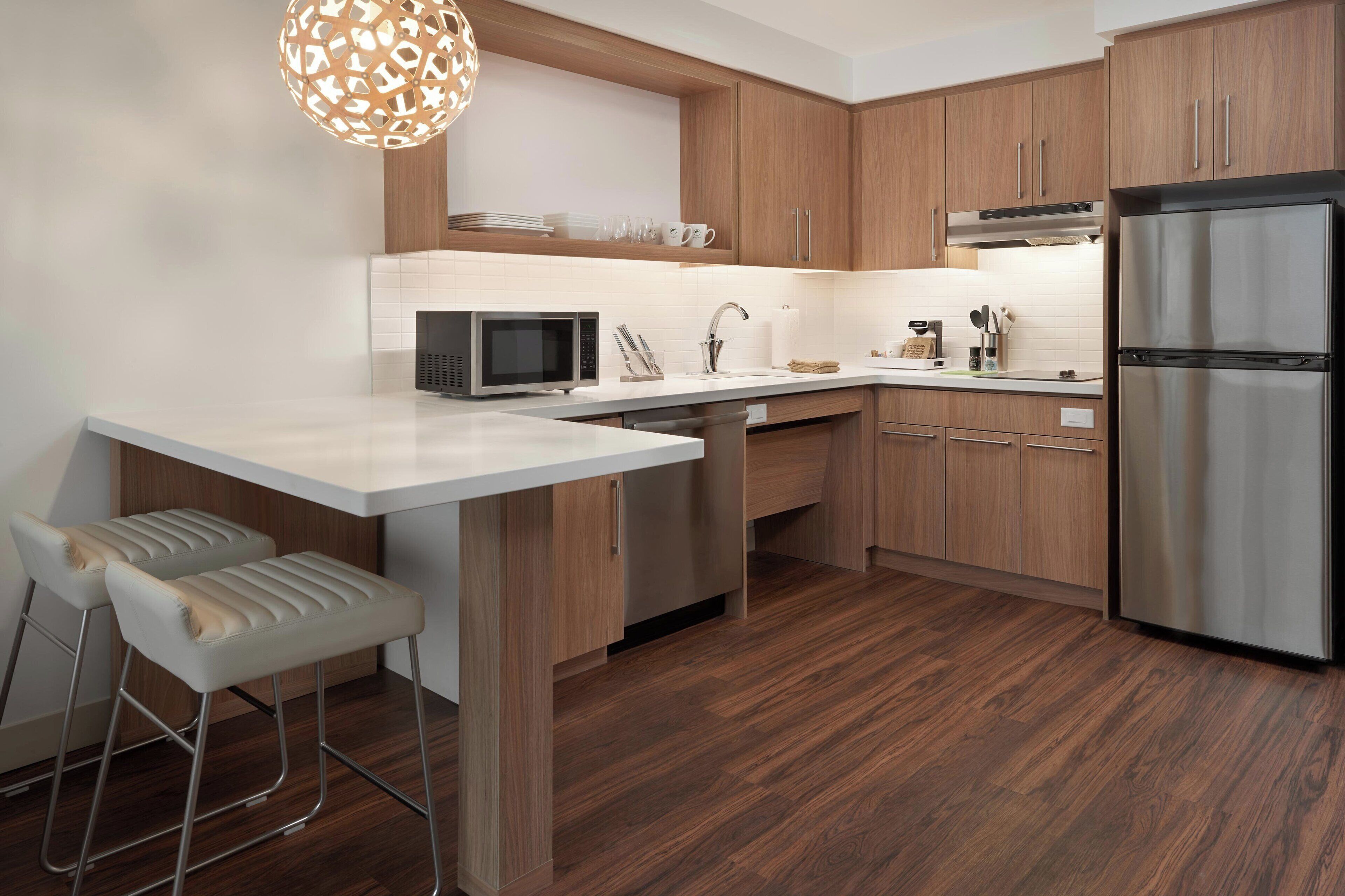 suite, 1 bedroom | desk, laptop workspace, blackout curtains, soundproofing