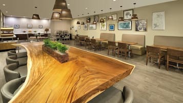 Breakfast, lunch and dinner served