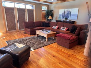 Smart-TV, peis, videospill og DVD-spiller