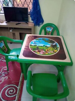 Dining - DeeVonHomes: Comfy 1~Bedroom W/Rooftop&Garden view (Mtwapa)