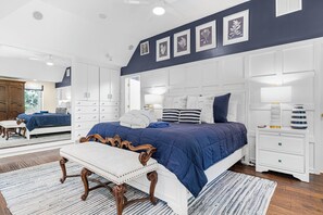 4 bedrooms, desk, iron/ironing board, travel cot