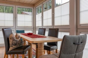 Apartment, Terrace (Olive) | Living area | Flat-screen TV - Apart Matthias (Mayrhofen)
