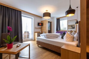 Apartment, 2 Bedrooms (Cherry) | 2 bedrooms, in-room safe, desk, free WiFi - Apart Matthias (Mayrhofen)