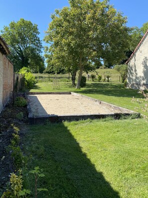 Property grounds - Whole farmhouse for 5 people and a baby, fully equipped play area (ACHEUX EN VIMEU)