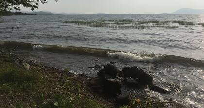 Sir Kobi Housing, beach front