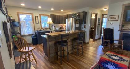 Pet friendly, private & great location