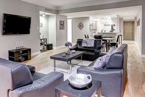 TV, bøker, musikkbibliotek og filmbibliotek