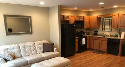 100 C Is A Beautiful Corporate Suite ~ Safe And Private!