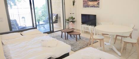 1 bedroom, iron/ironing board, free WiFi, bed sheets