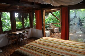 Free WiFi, bed sheets, wheelchair access