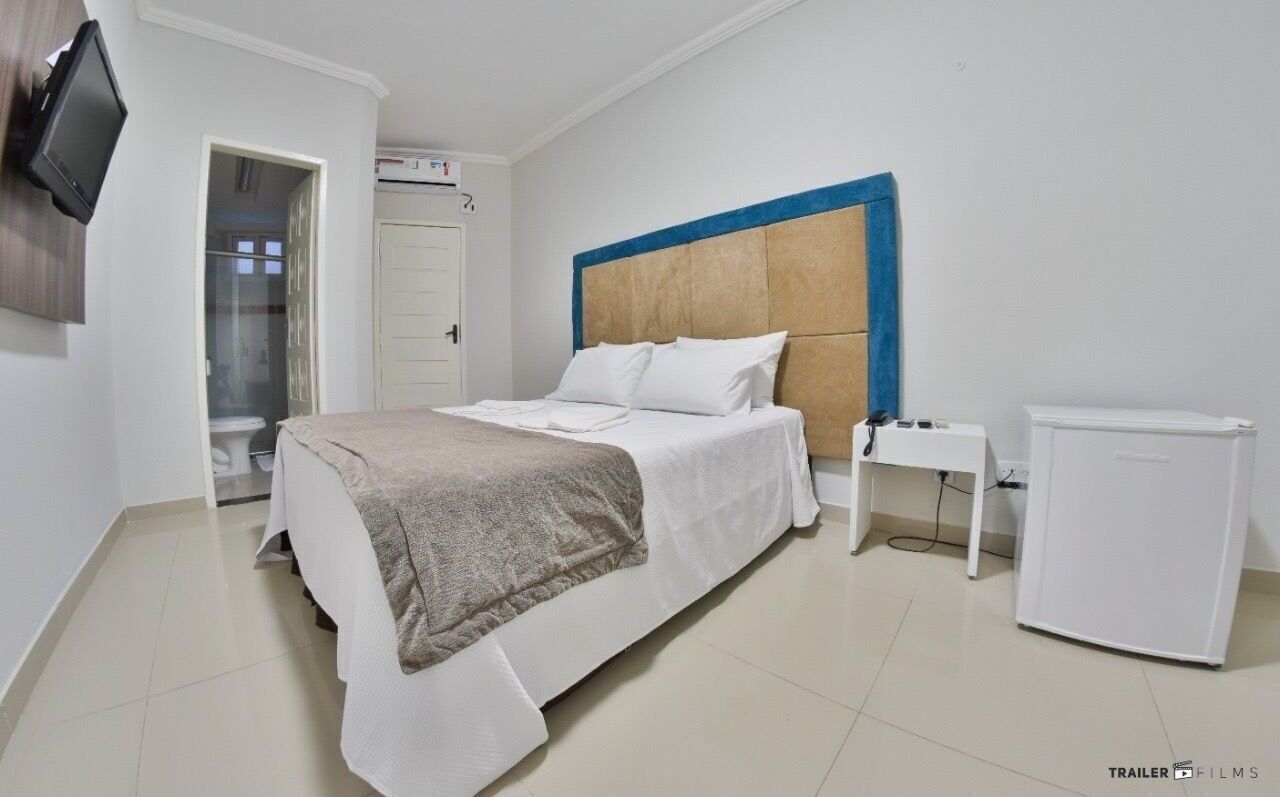 Desk, laptop workspace, free WiFi, bed sheets