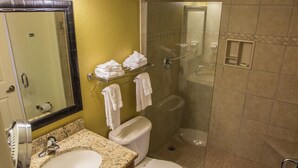 Deluxe Villa, 2 Bedrooms | Bathroom - WESTGATE LAKES RESORT & SPA (Orlando)
