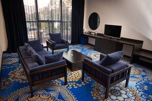 Junior Studio Suite | Living area - Hollywood De Luxe Hotel (Krasnodar)