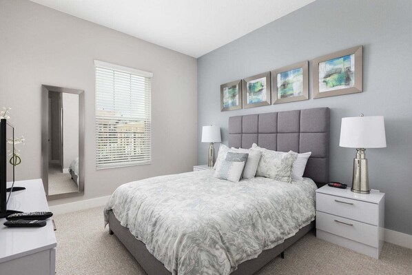 4 bedrooms, iron/ironing board, WiFi, bed sheets