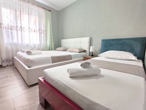 1 quarto, escrivaninha, quartos à prova de som