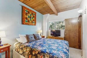 2 bedrooms, Internet, bed sheets