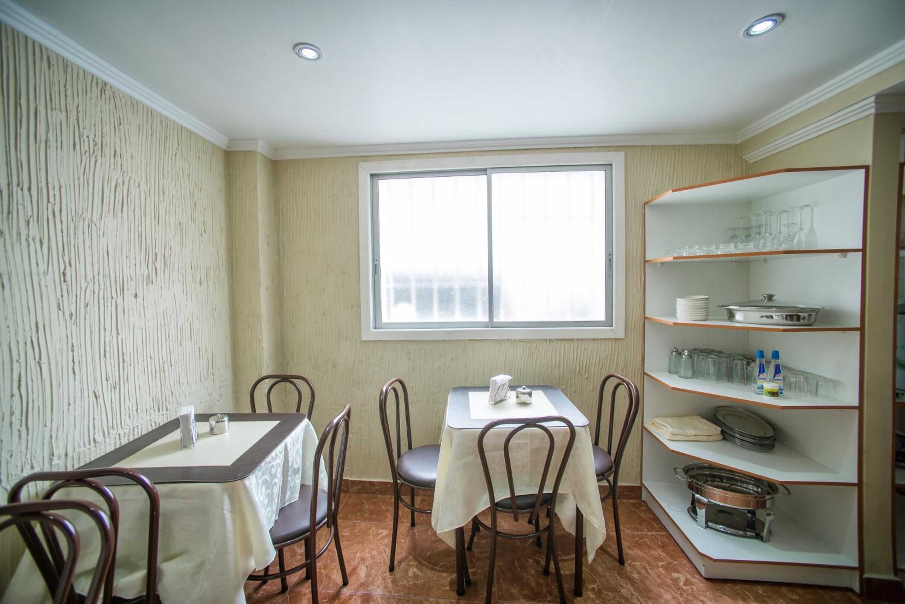 Foto - Hotel Sahara Inn