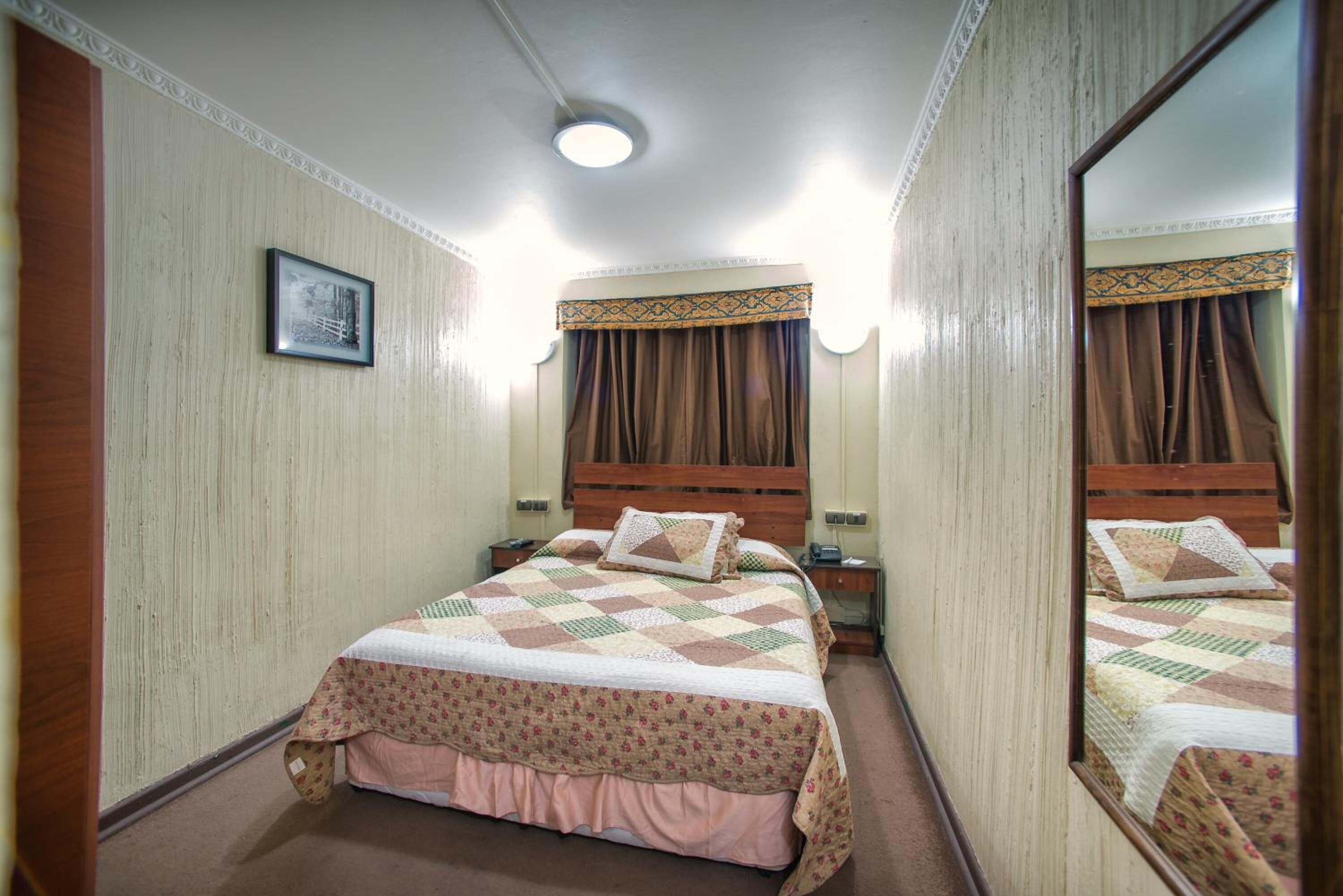 Foto - Hotel Sahara Inn