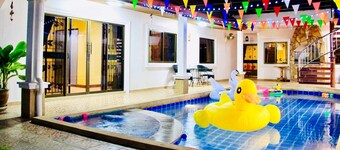 Pool Villa Pattaya by Arrowmini