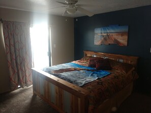 3 sovrum, skrivbord, strykjärn/strykbräda och gratis wi-fi