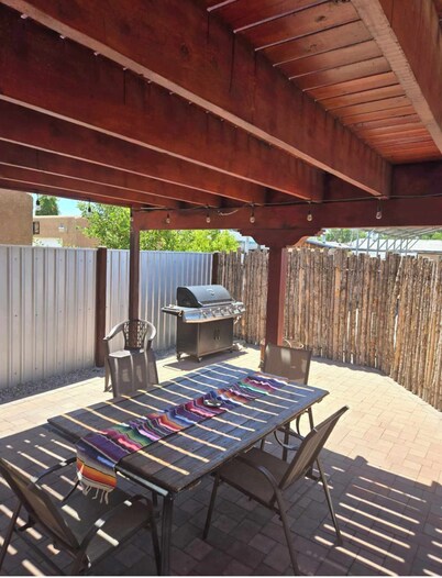 5 minute walk to Old Town Plaza, Great location for your, Family Sized home