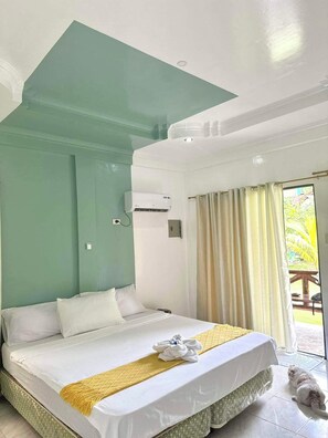 Escrivaninha, Wi-Fi de cortesia, roupa de cama