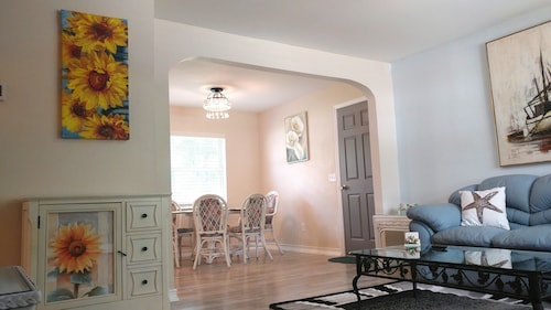 Beaches, Newly Renovated, Bring your flip flops!