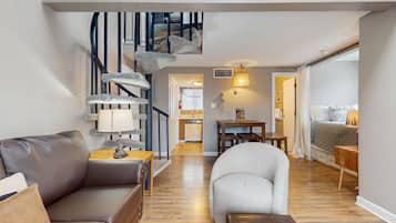 Televisión y chimenea