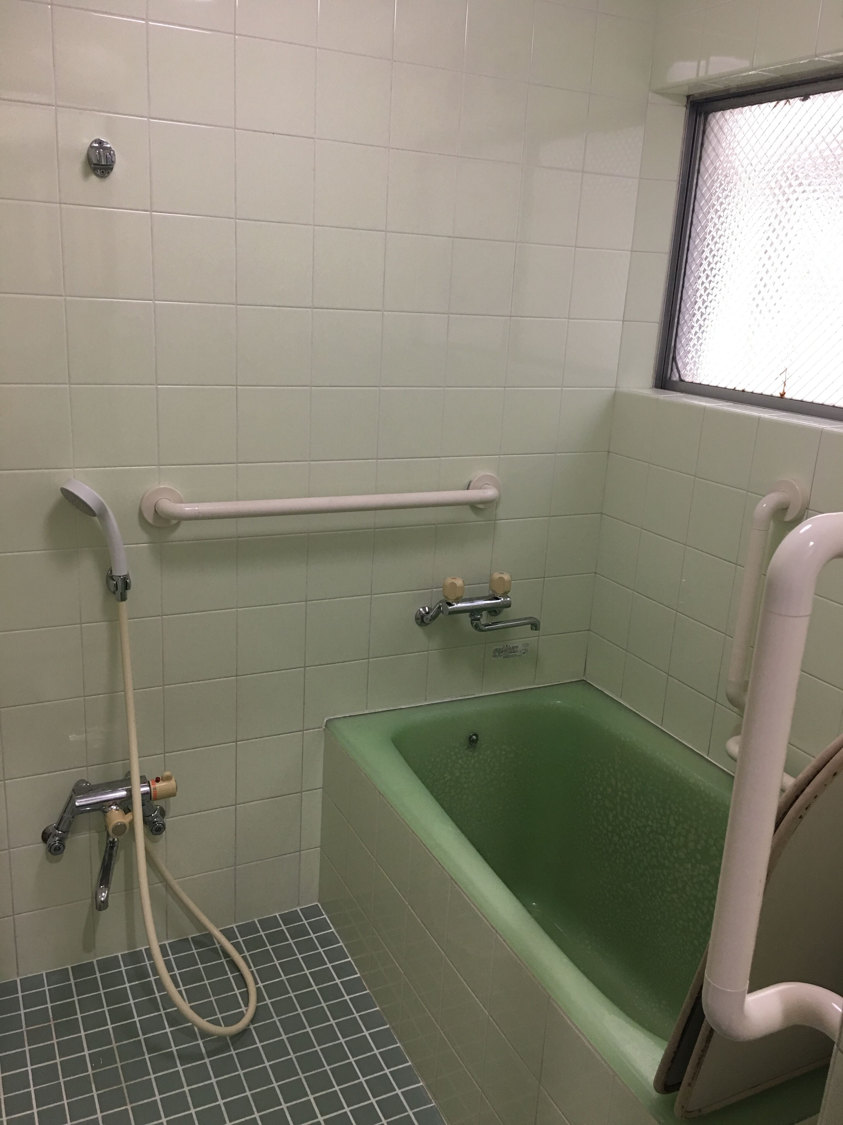 Towels, toilet paper