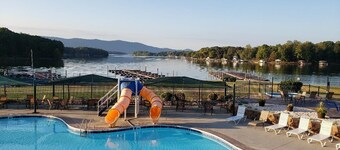 Smith Mountain Lake Studio Suite/ Pools, Gym, etc