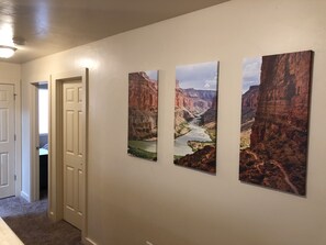 Interior - Moab Behind the Rocks Retreat - 3B/2.5B- Garage/Pool (Moab)