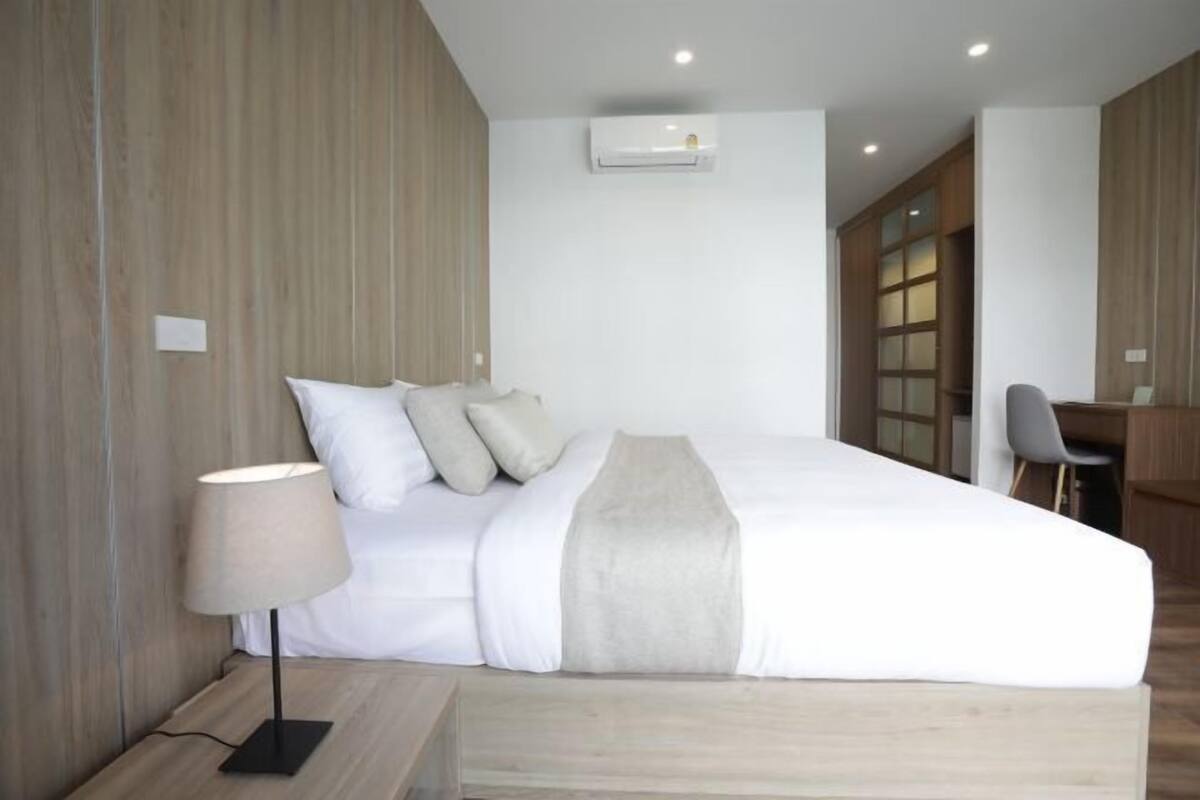 Minibar (free items), in-room safe, desk, laptop workspace