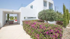 Exterior - Villa Kia, Luxury 5bdr Villa (Protaras)