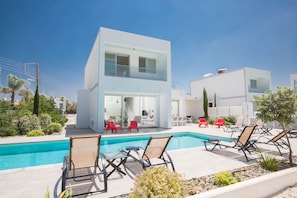 Pool - Villa Kia, Luxury 5bdr Villa (Protaras)