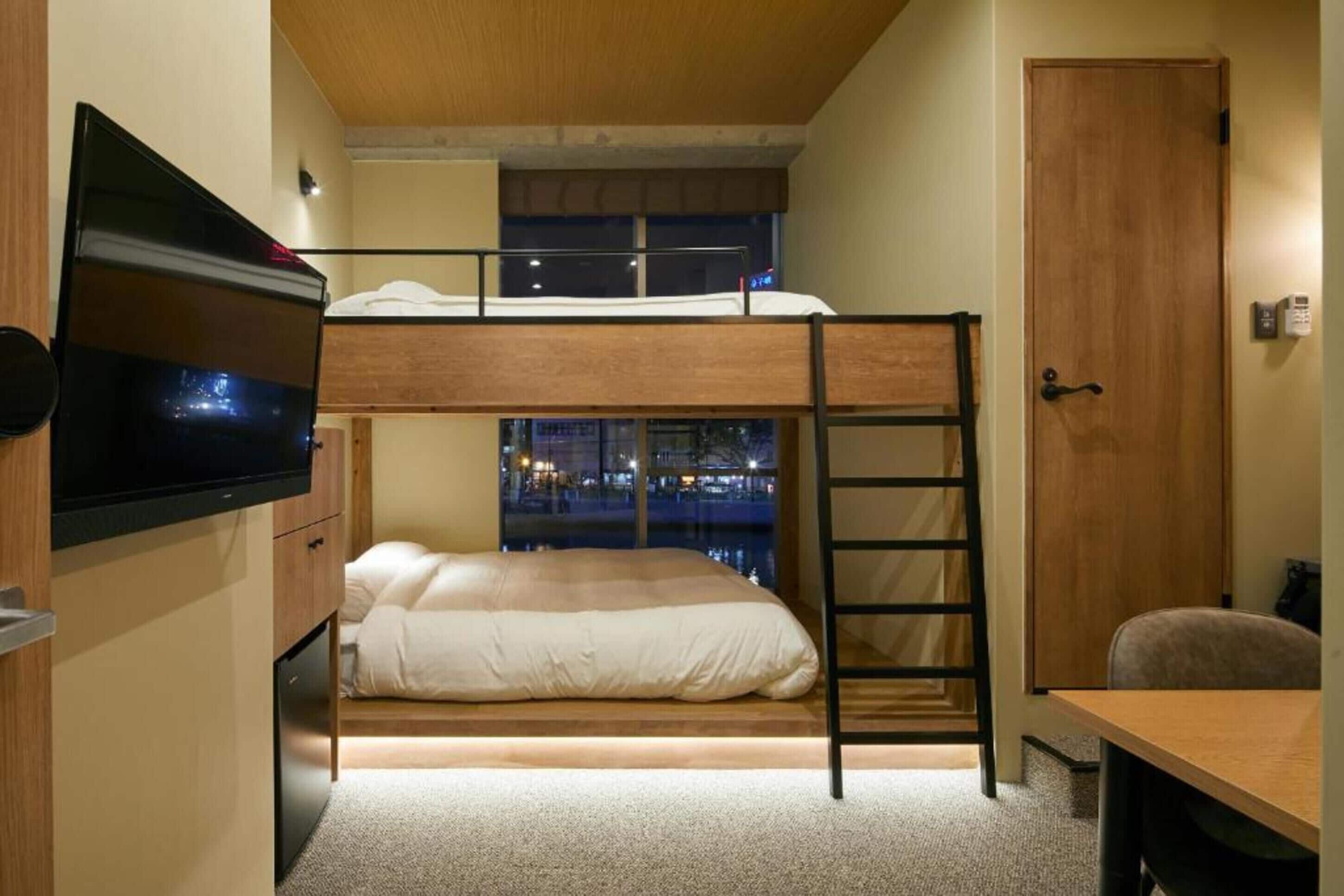 standard double room, 2 double beds, non smoking, river view | 1 bedroom, free wifi