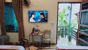 Family Shared Dormitory | Living room - Văn Lâm Homestay - Hostel (Nam Hoa Lu)