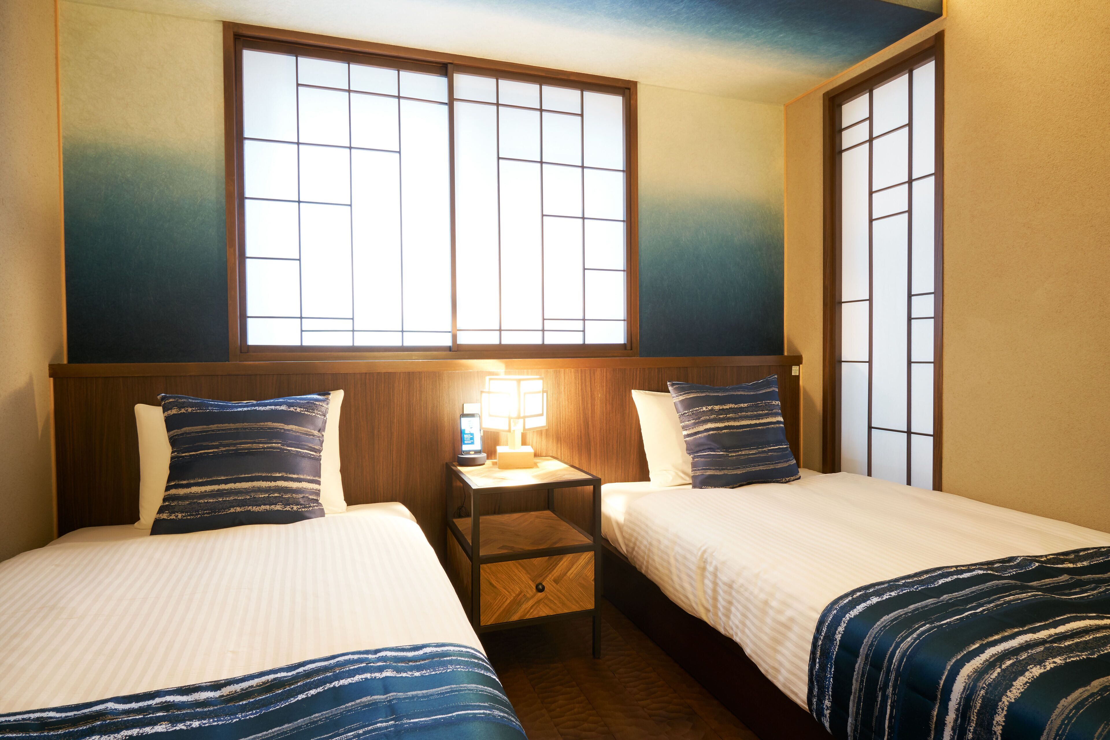 deluxe room, non smoking | 1 bedroom, desk, free wifi, bed sheets