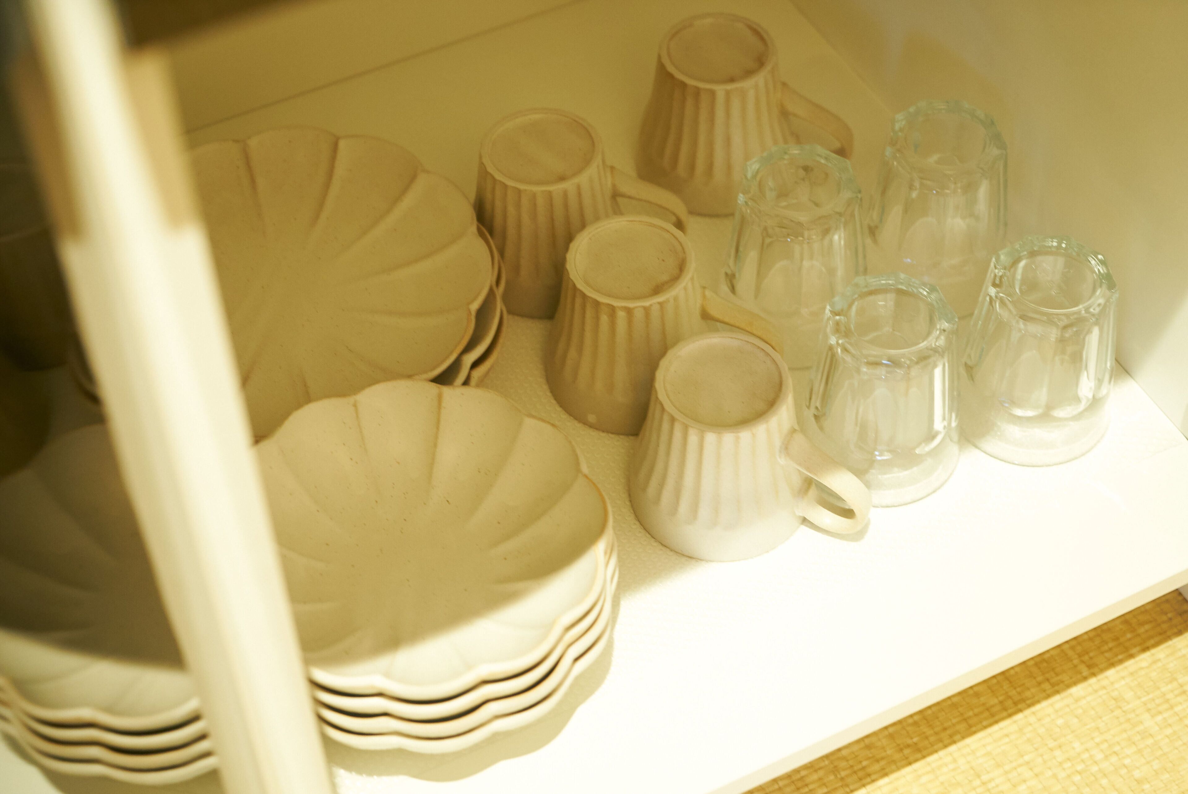 fridge, microwave, stovetop, electric kettle