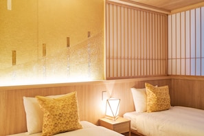 Premium Room, Non Smoking | Desk, free WiFi, bed sheets - Private Hotel SHIKI (Kanazawa)