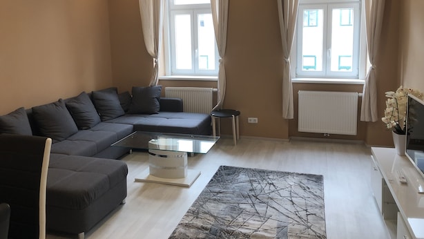 Apartment (Gross) | Wohnzimmer