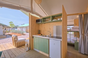 Family Tent, 3 Bedrooms, Terrace | Private kitchen | Fridge, stovetop, dishwasher, electric kettle