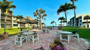 Outdoor dining - Loggerhead Cay #143 - where the view takes your breath away (Sanibel)