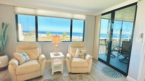 صورة غير مصنفة، 5 من 25، زرّ