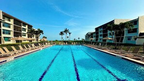 صورة غير مصنفة، 2 من 25، زرّ