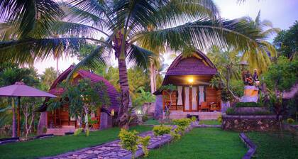 Mamaras Guest House