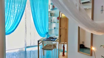 1 chambre, fer et planche Ă repasser, Wi-Fi gratuit, draps fournis