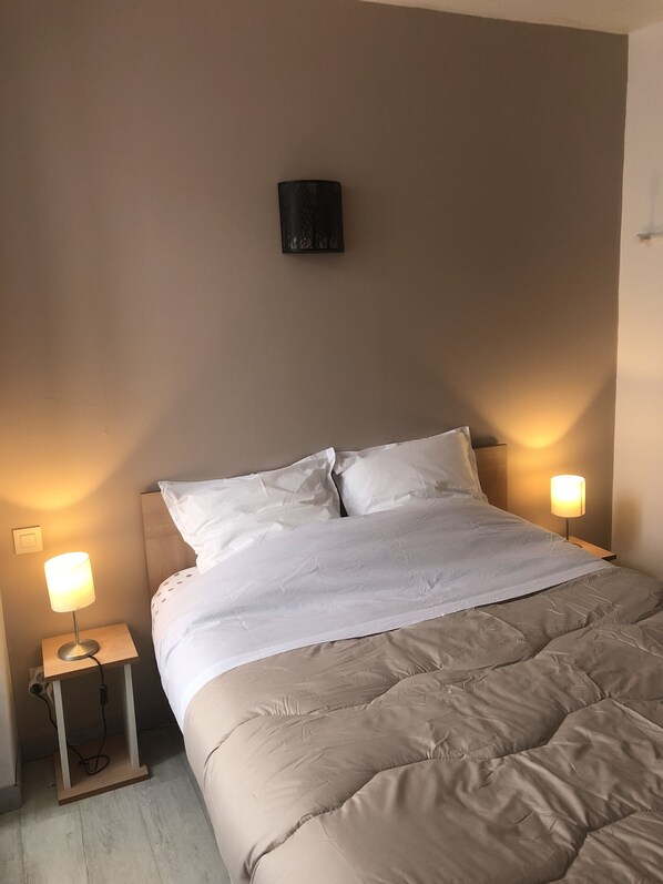 1 bedroom, iron/ironing board, bed sheets